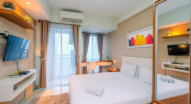 Студия Homey And Relaxing Studio Grand Dhika City Apartment