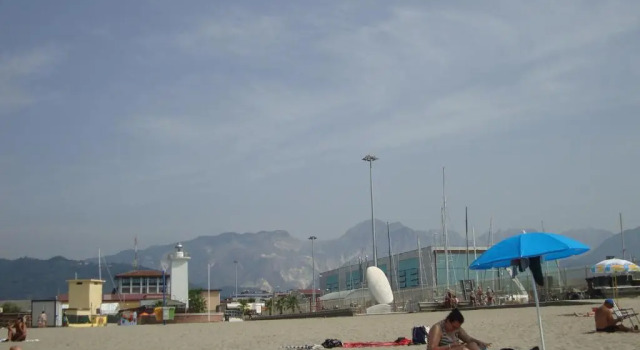 Appartamento Marina, Book Apartment Hotels in Carrara with Parking, Parking