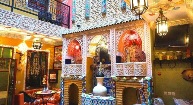 Riad Jennah Rouge, Забронировать Хостел Отели Марракеш-Тенсифт-Эль-Хауз с парковкой, Парковка