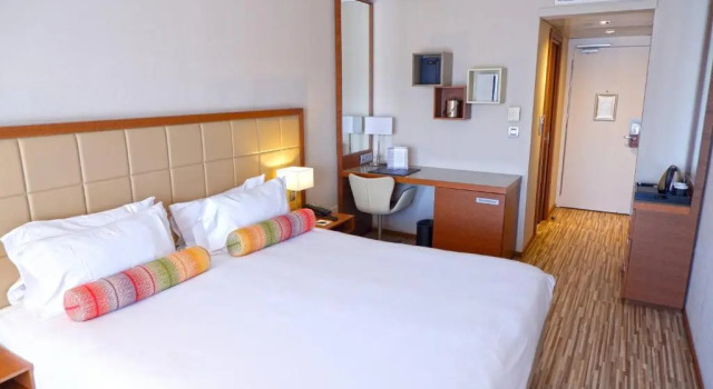 Двухместный номер с балконом и с частичным видом на море AC Hotel by Marriott Ambassadeur Antibes - Juan Les Pins