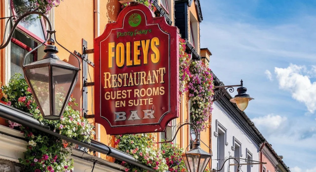 Foleys Guesthouse & Self Catering Holiday Homes, Prenota Hotel Kenmare 