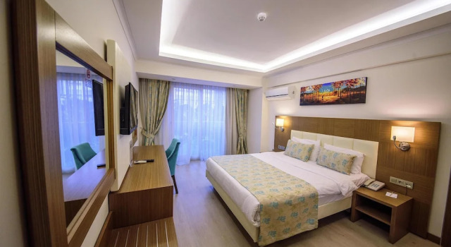 Двухместный номер Standard с балконом и с видом на город Yeniceri City Hotel
