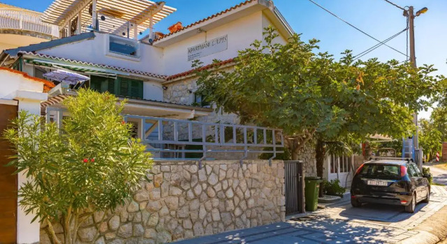 Апартаменты Цокольный этаж Apartments Lapis