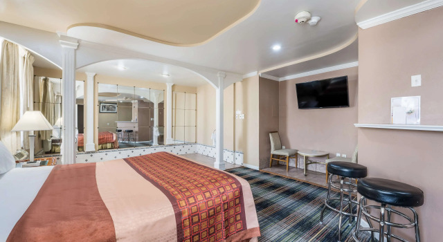 Двухместный номер Knights Inn Trevose