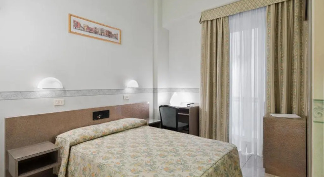 Двухместный номер Economy Hotel Garibaldi