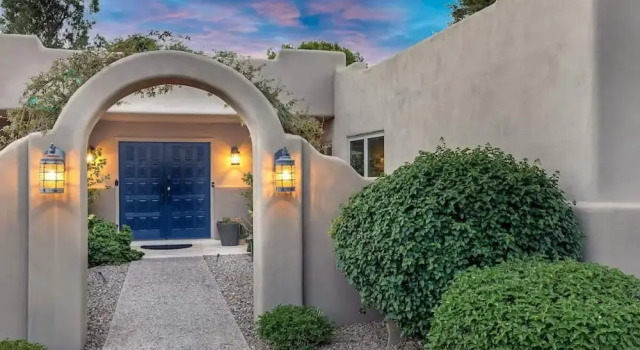 Stunning Vacation Dream Home W/backyard Paradise!