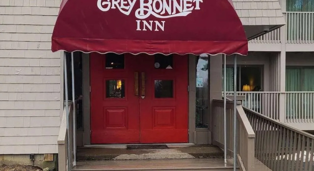 Grey Bonnet Inn, Rezerwuj Hotel Hotele w New England z basenem, Basen