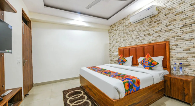 Номер Premium Fabhotel New Satyam
