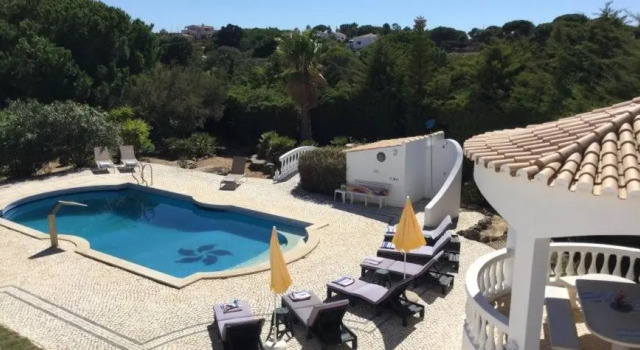 Вилла Vivenda Carvoeiro Deluxe Luxury 7 Bedroom Villa Perfect for Larger Groups Table Tennis
