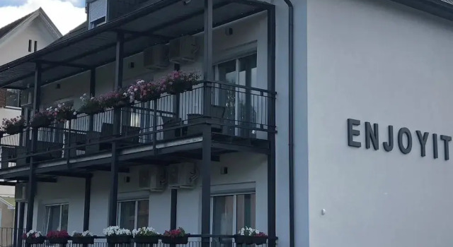Enjoyit Rooms