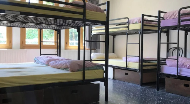 Auberge de Jeunesse HI Serre-Chevalier, Забронировать Хостел Ла-Саль-лез-Альп 