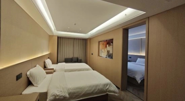 Dyrektorski trzyosobowy suite Langji Hotel
