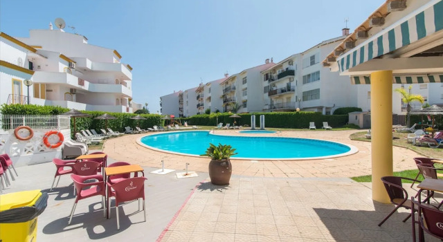 Апартаменты Apt Grace - T2 Pool, Wifi, Balcony, AC, 2,5km From Tavira Center