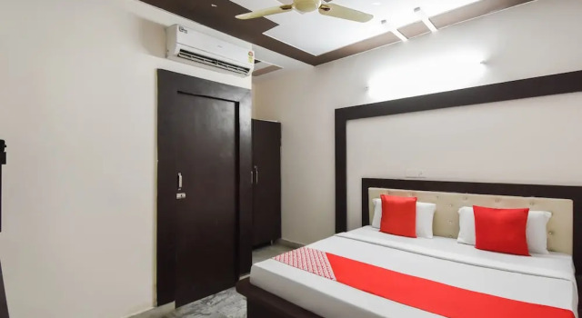 Oyo 48899 Hotel V Seven