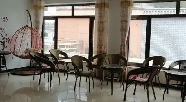 Кровать в общем номере Beijing Sunshine Courtyard Farmhouse