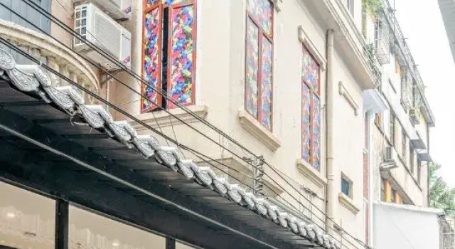 Yinian Hostel