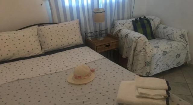 Beach house in Sounio 30' from Airport, Забронировать Отель Отели Лавреотики с парковкой, Парковка