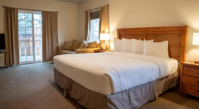 Семейный люкс с 2 комнатами Blue Elk Inn