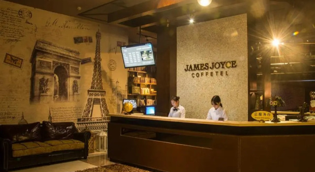 Кровать в общем номере EMi Hotel Guangzhou International Convention and Exhibition Center Guangzhou Tower Branch