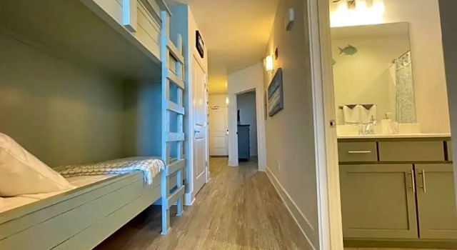 Calypso 3-2303 Penthouse Level w/ Incredible View!