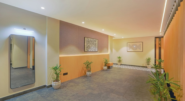 Hotel Highway Greens Near VR Punjab Mall Airport Road Mohali Chandigarh, Varaa Hotelli Hotellit Punjab pysäköinnillä, Pysäköinti