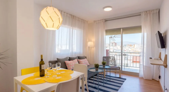 MalagaSuite Fuengirola Pier Apartment