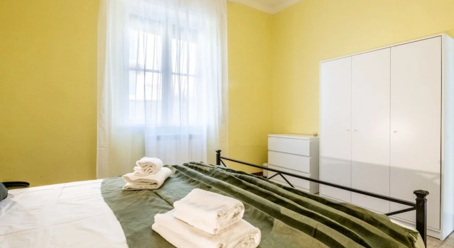 Tulipan in Livorno with 3 bedrooms and 2 bathrooms
