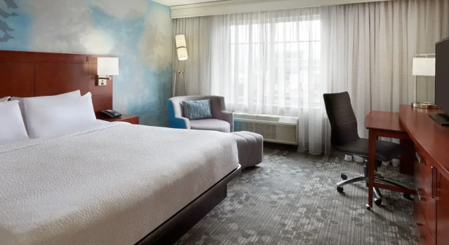 Двухместный номер Standard Courtyard by Marriott Ottawa Downtown