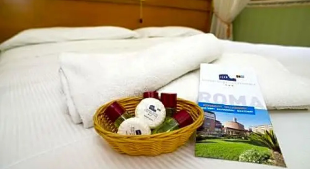 Двухместный номер Economy Adoro Hotel