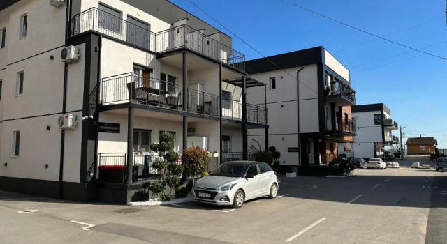 Apartment Aura