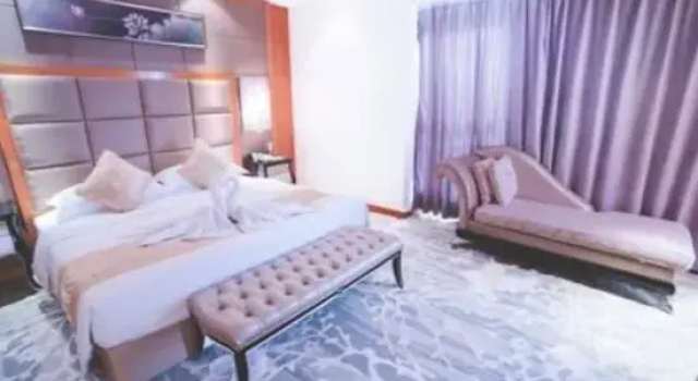 Люкс Deluxe Longneng Hotel