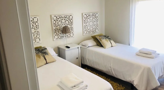 Casa con Jardín a 50m de la Playa en Hío, Prenota Hotel  