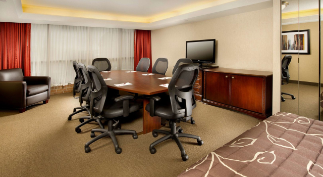 Hotel Lotus Kansas City Merriam