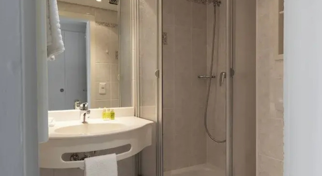 Одноместный номер Standard с балконом Hotel Europa Suites St Moritz
