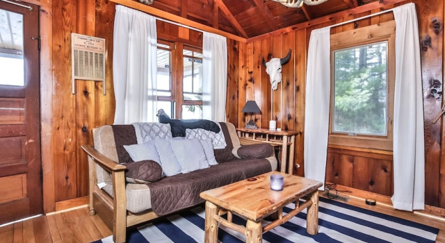 Wolves Lair - Hiller Vacation S 4 Bedroom Cabin, Boek Vakantiehuis Woodruff Verenigde Staten