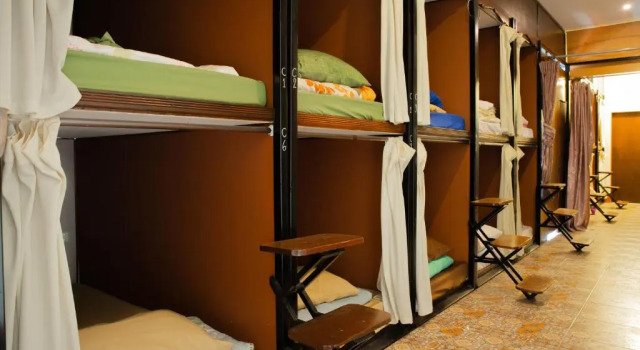 Кровать в общем номере Grace Hostel & Cafe
