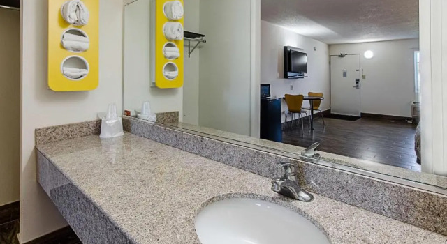 Двухместный номер Deluxe Motel 6-Staunton, VA