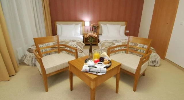 Astrum Palace, Book Hotel 4-stjernede hoteller i Telsiai, 4*