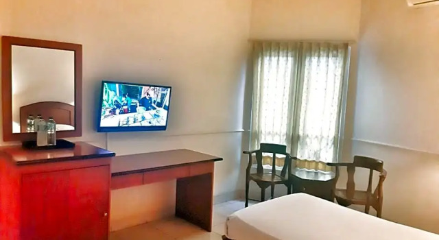 Deluxe Kahden hengen huone Alexander Hotel  Tegal