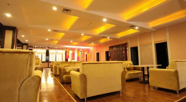 Ruidu Holiday Hotel, Prenota Hotel Enshi Prefecture Cina