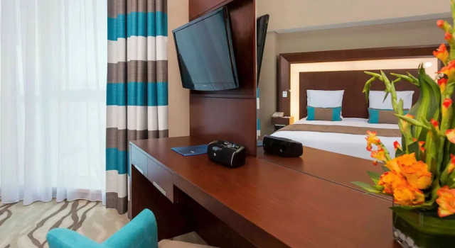 Двухместный полулюкс Novotel Dubai Al Barsha