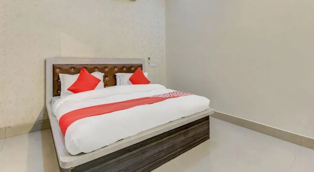 Hotel CG INN, Varaa Hotelli Sirsa Haryana