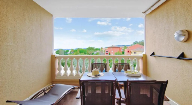 Апартаменты c 1 комнатой с видом на море Résidence Pierre & Vacances Premium Les Calanques des Issambres