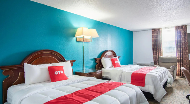 Четырёхместный номер Standard OYO Hotel Hutchinson West 4th Ave