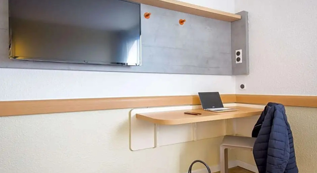 Номер Standard Ibis Budget Fréjus St Raphaël centre plages gare TGV