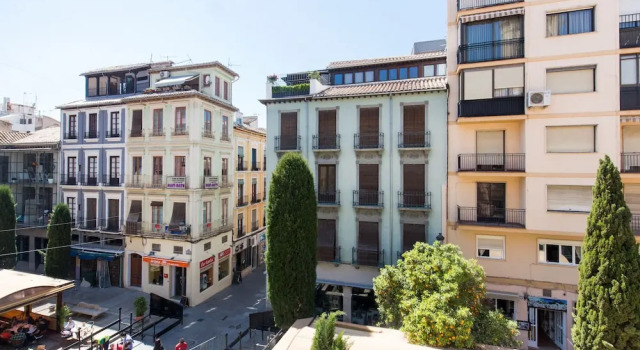 Los Lobos Suites, Забронировать Отель Гранада Granada Province, рядом с Музей народных традиций и искусств Los Tiros de Granada