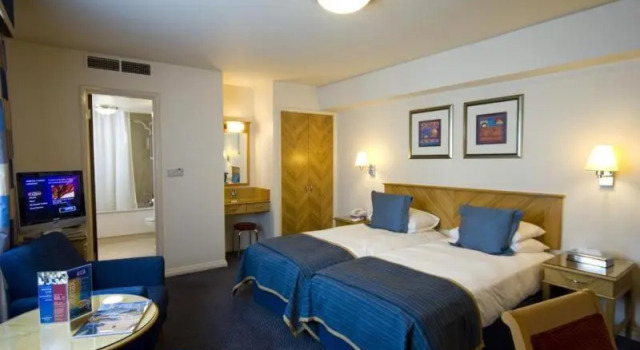 Номер Standard Pomme dOr Hotel