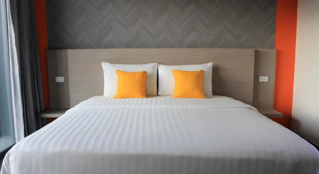 Двухместный номер Deluxe с балконом Wake Up Aonang Hotel