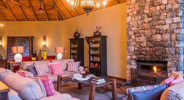 Aha Thakadu River Camp, 예약 호텔 Madikwe Game Reserve North West
