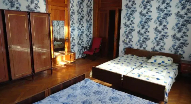 Villa Hostel, Book Hostel / Vandrerhjem Hostels i Samegrelo Zveno-Svaneti, Hostel / Vandrerhjem